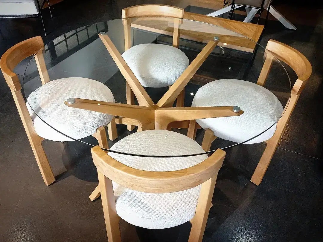 Table ronde Crystal en bois massif et verre trempé 130