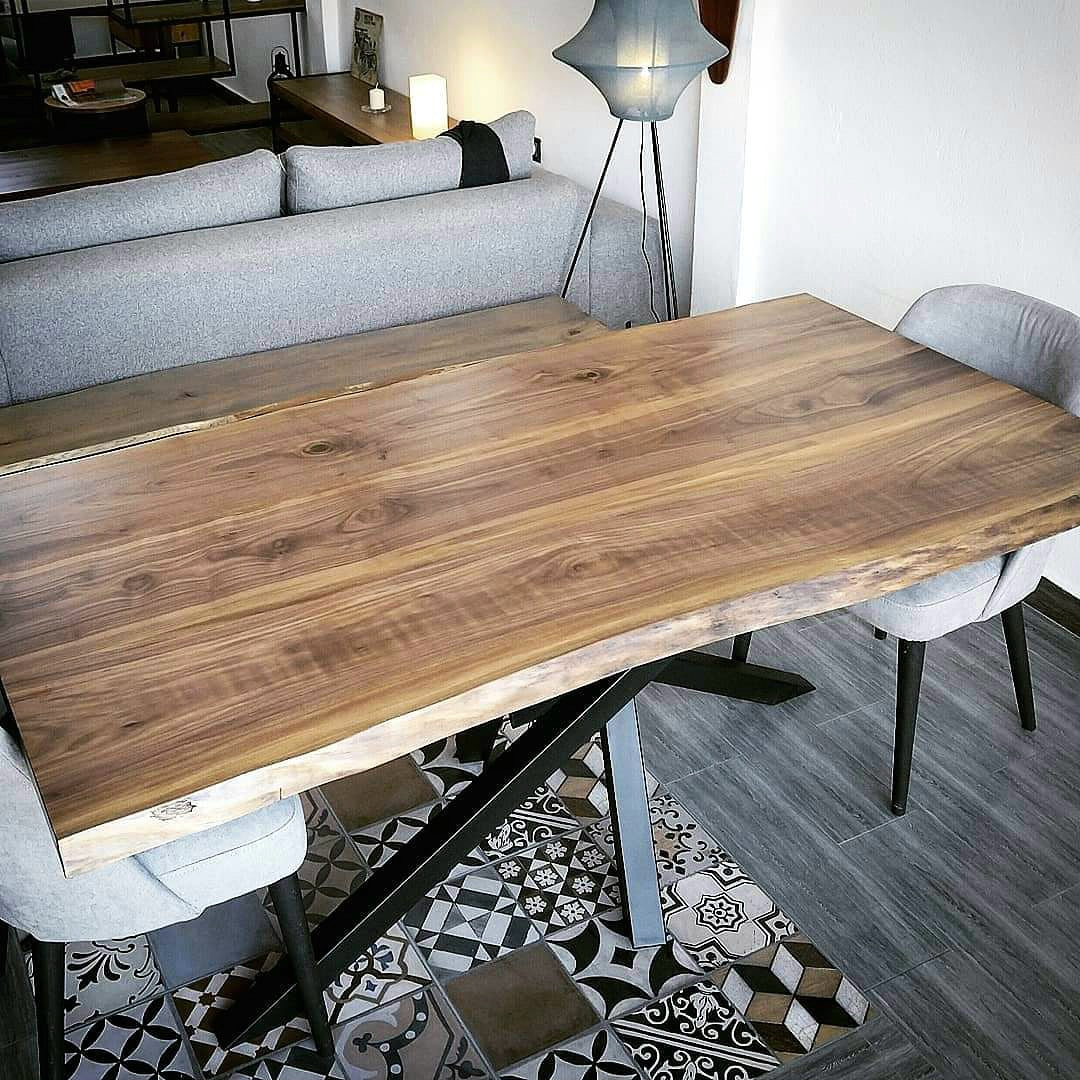 Table salle à manger CHÂLET en bois massif brut